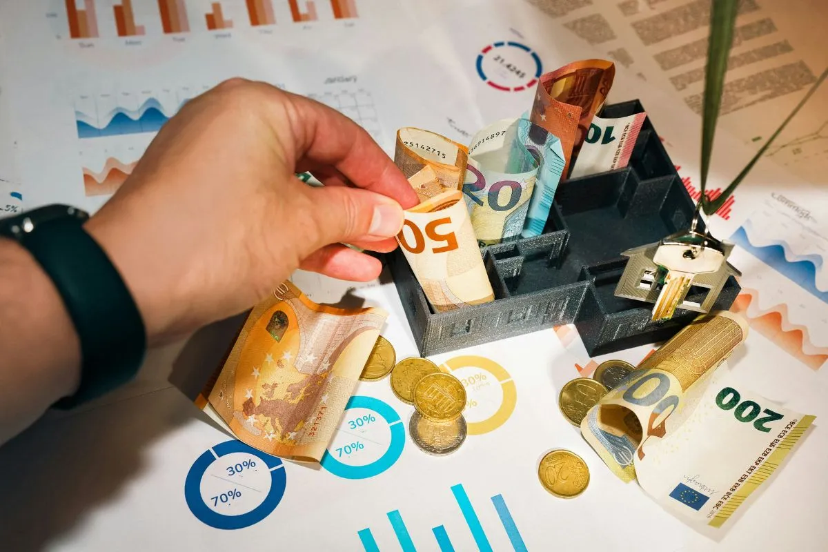 How to Budget Money on Low Income Actually Work (2026)