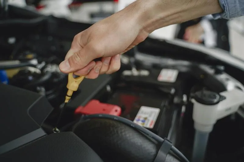 how-to-check-engine-oil-level-in-car