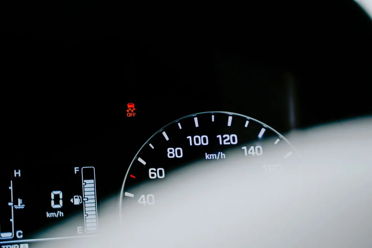 How to Check Oil Level in Car: Step-by-Step Guide for Beginners