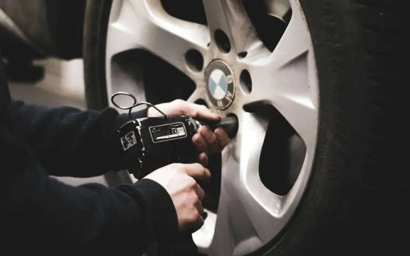 how-to-check-tire-pressure-the-reason