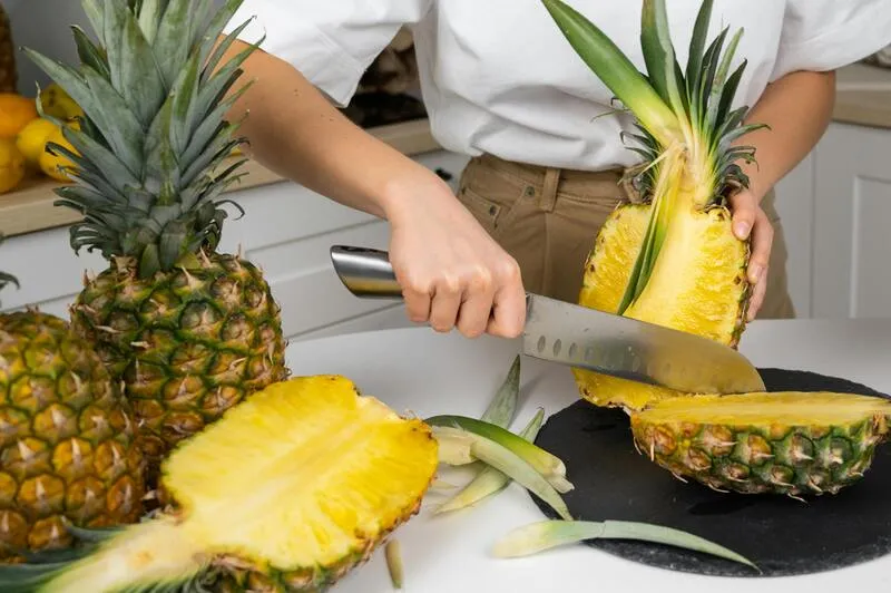 how-to-cut-up-a-pineapple