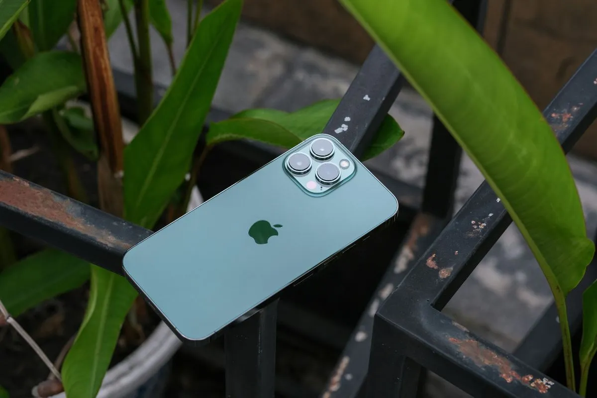 How to Find SIM Number on iPhone: Secure Your Identity