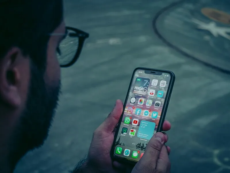 is-there-a-free-government-iphone