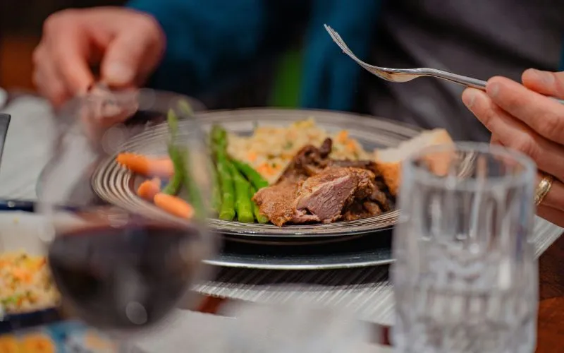 how-to-get-moms-meals-for-free-1