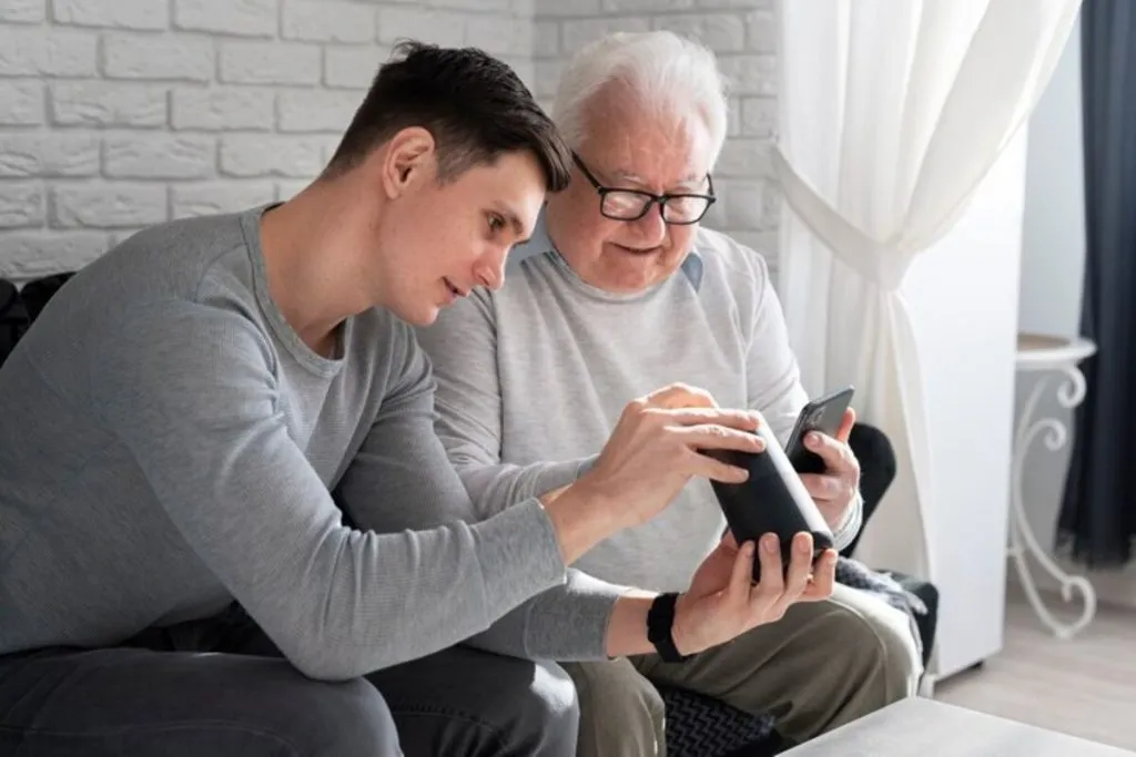 Best iPhone for Seniors: Easy-to-Use And Affordable Options — figure 4