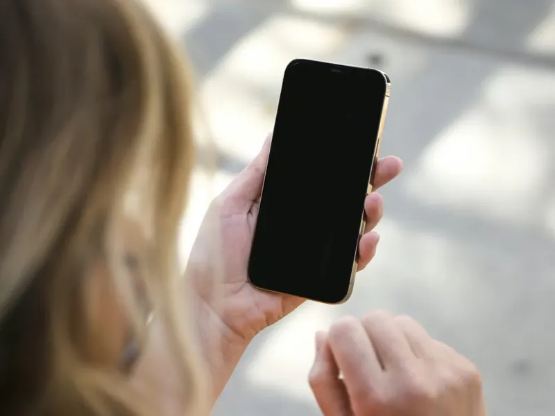 how-to-make-a-private-call-on-iphone