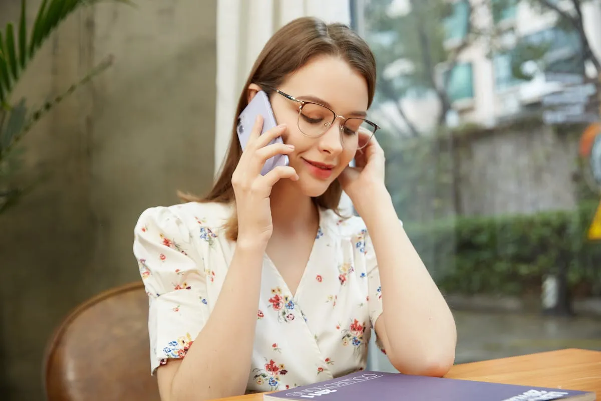 How to Record Incoming Call on iPhone Without App (2026 Guide)
