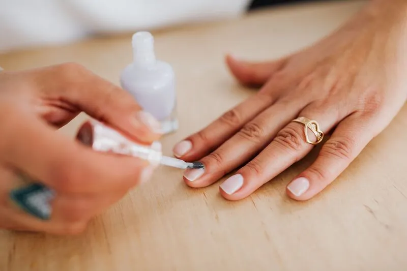 how-to-remove-gel-nail-polish-at-home