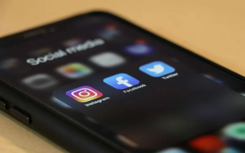 how-to-text-without-a-sim-card-main-ways