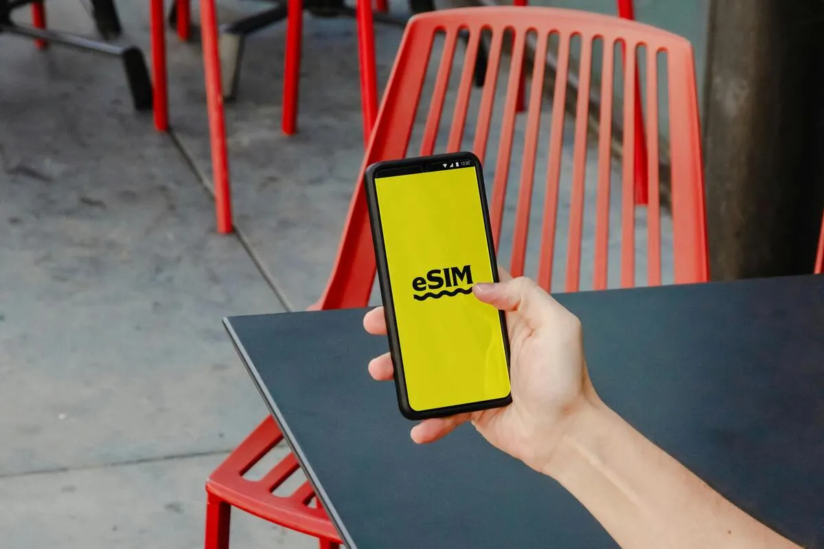 How to Turn Off eSIM on iPhone: Disable, Switch, or Remove It Safely