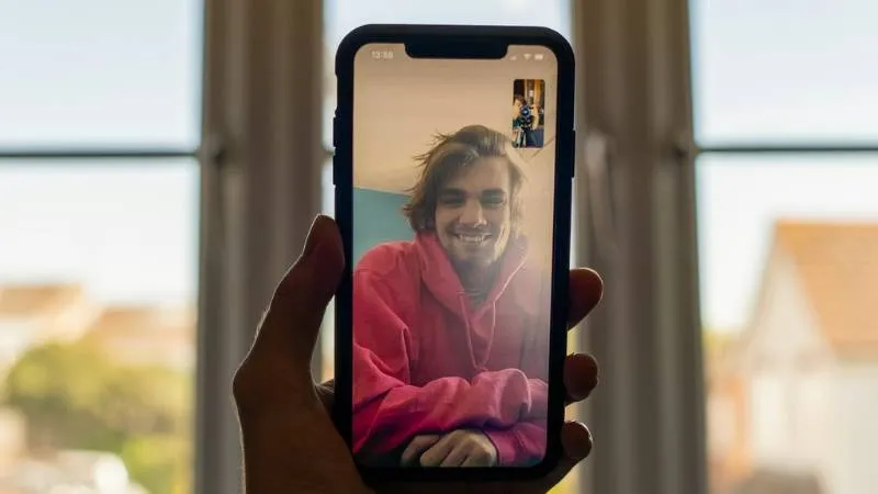 how-to-video-call-from-android-to-iphone-1