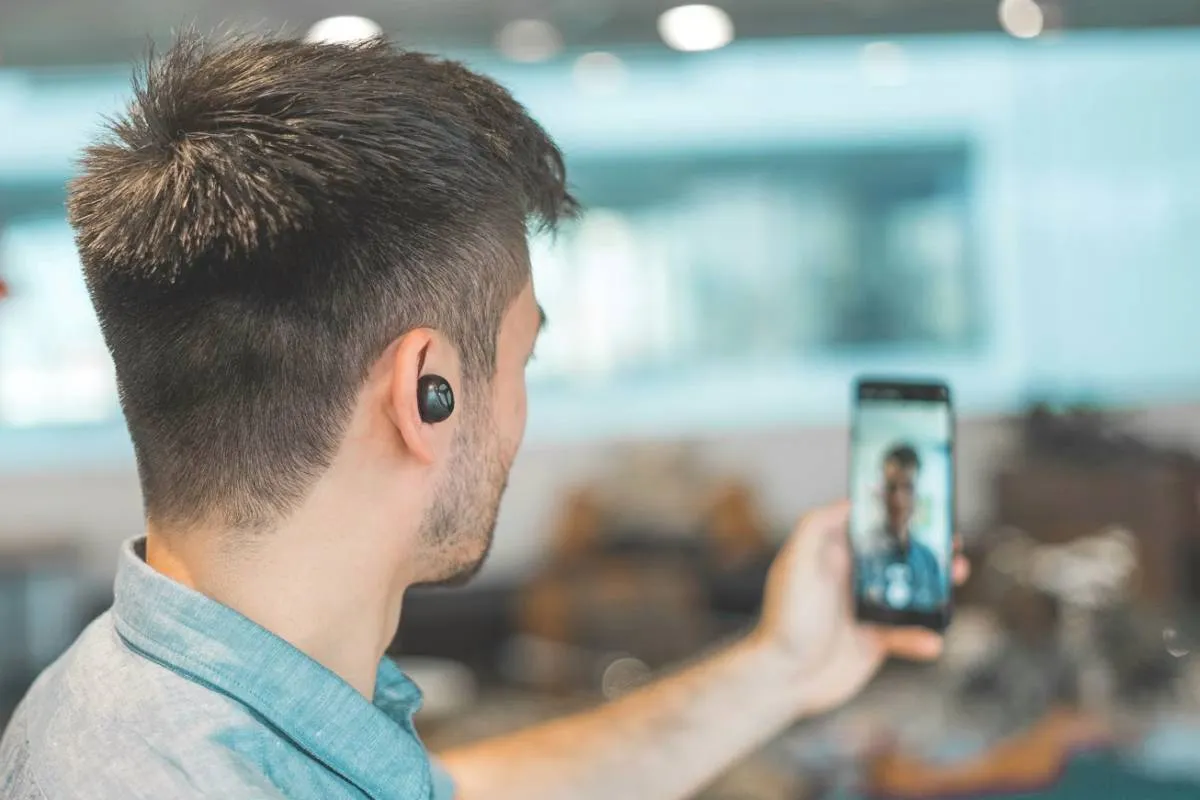 How to Video Call from Android to iPhone: 5 Easy Ways That Actually Work
