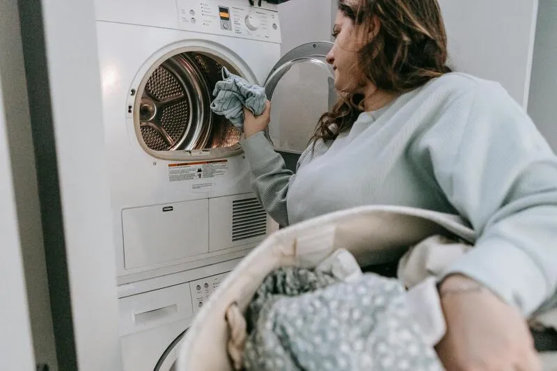 how-to-hand-wash-cashmere