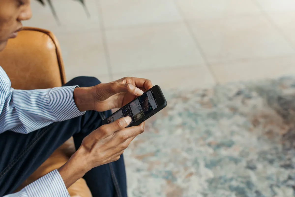 How to Get a Lifeline Program Free Phone and Tablet Easily