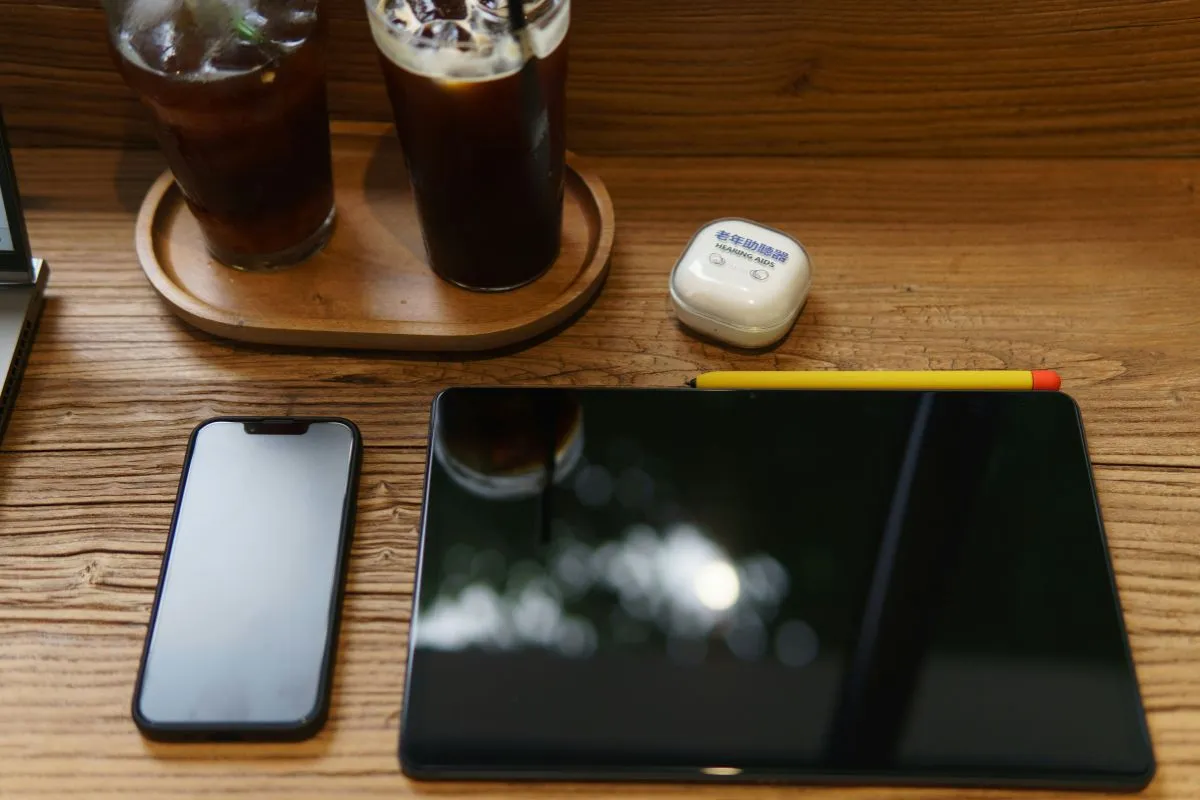 How the Lifeline Program Free Phone and Tablet Benefit Works