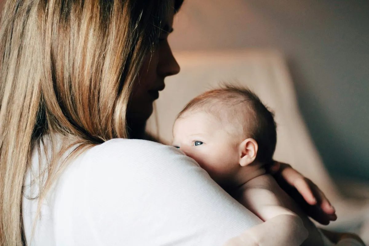 New Mom Gift Basket: 9+ Meaningful Ideas She’ll Truly Appreciate
