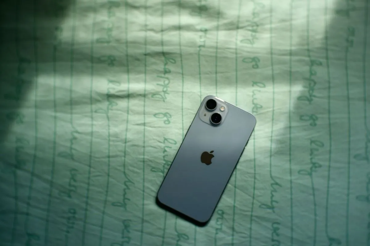 SIM Card Inserted But No Service iPhone: Fix Carrier Error