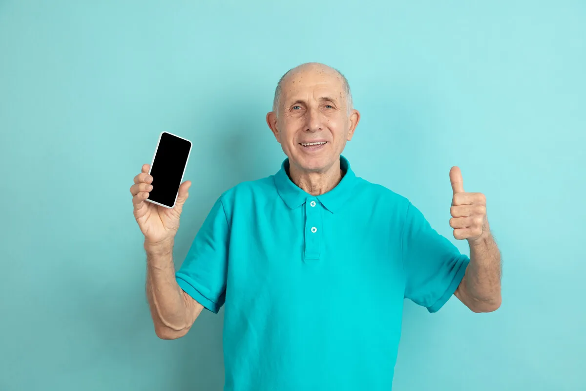 Simple Phones For Seniors: Top Easy-To-Use Cell Phones & Flip Phones For The Elderly
