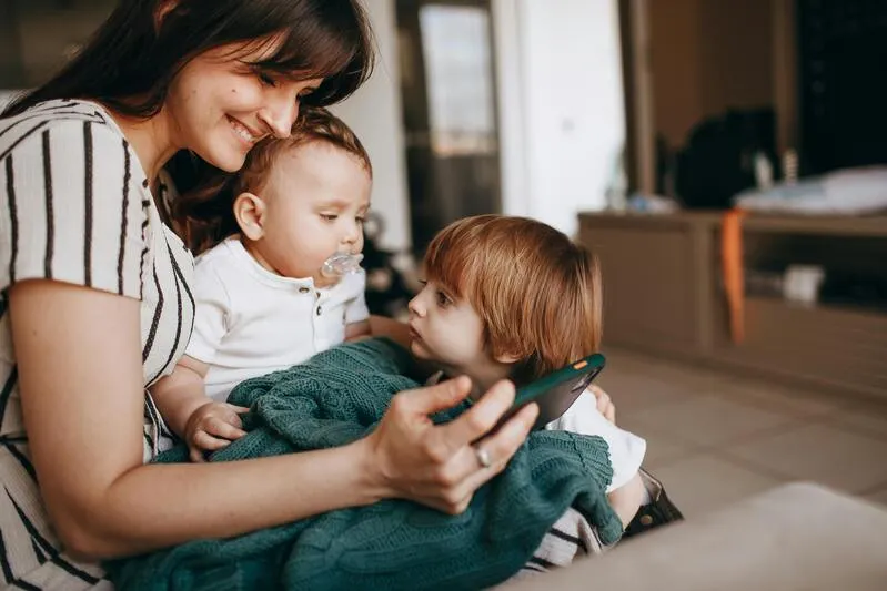 single mom financial assistance