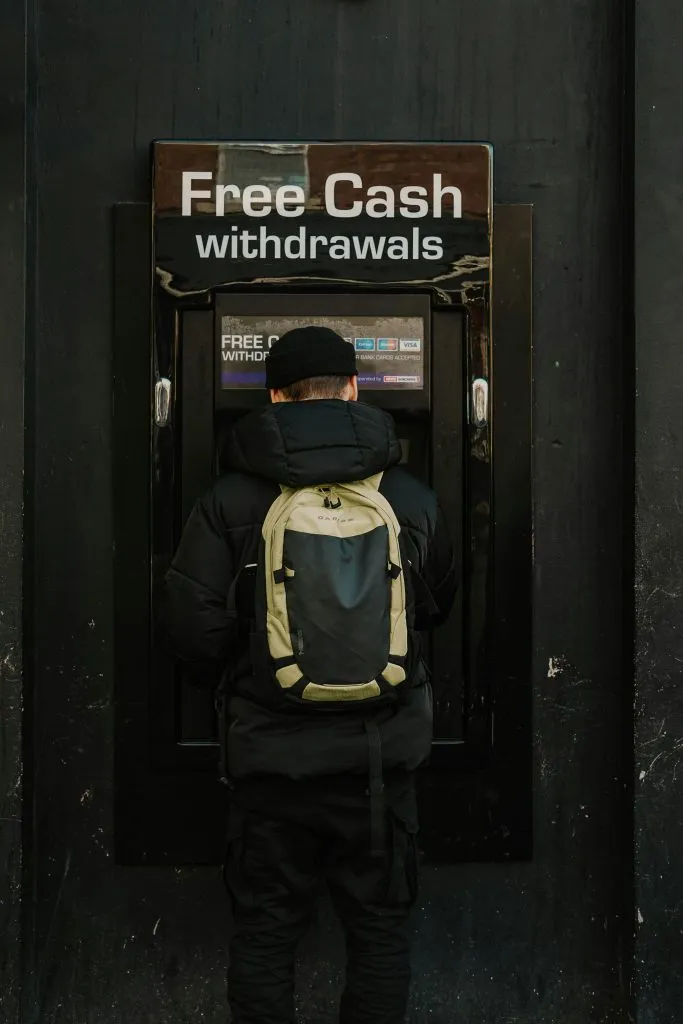 Does EBT let you withdraw cash?