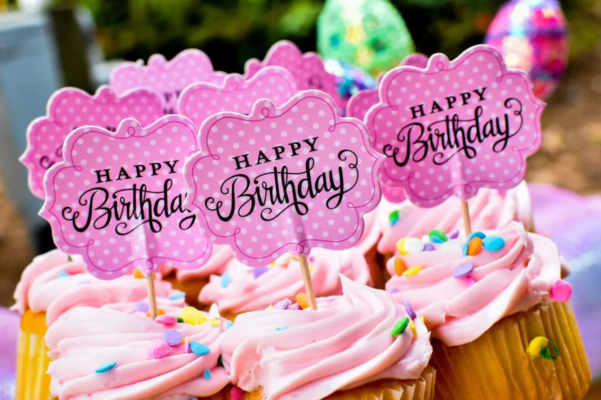 What Can You Get for Free on Your Birthday? Best Birthday Freebies