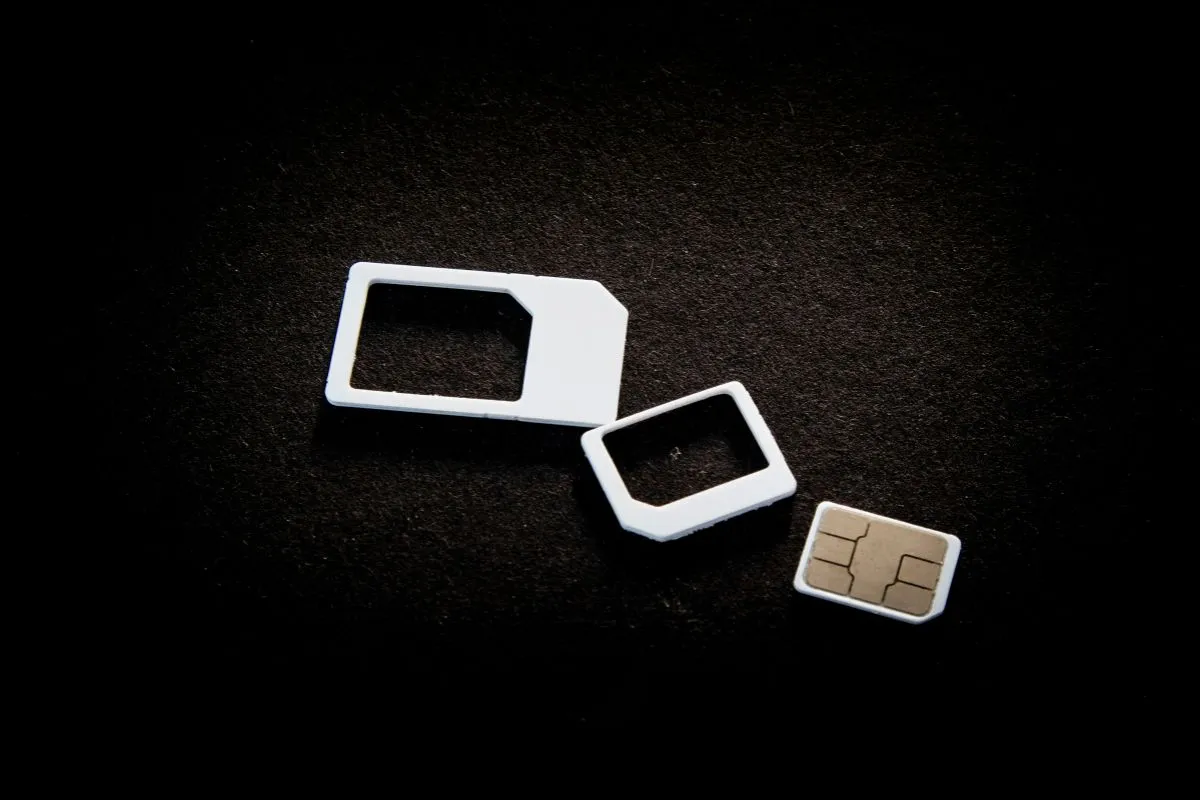 What Does SIM Locked Mean? 2026 Guide to Mobile Device Freedom