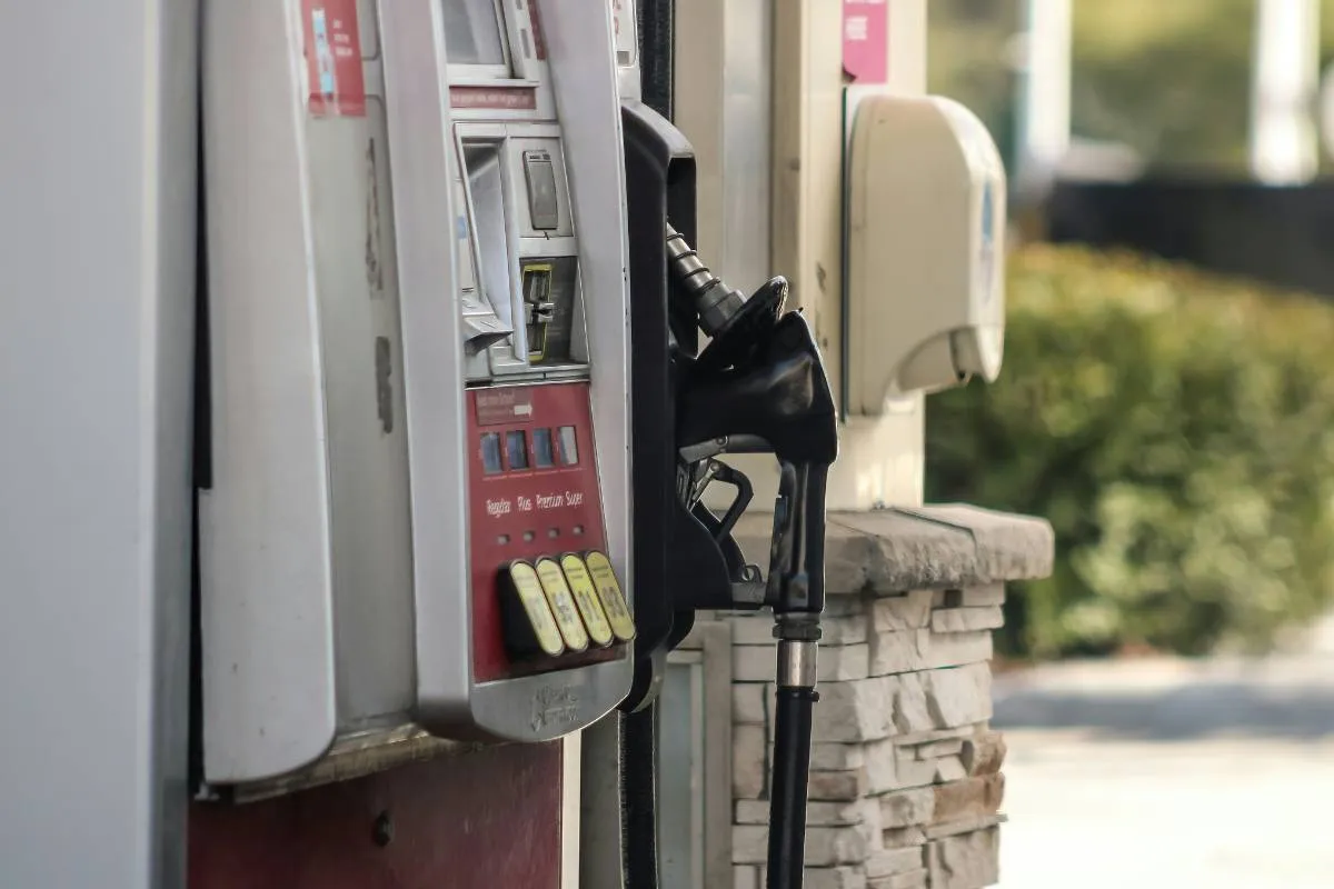 What Gas Stations Have Free Air Near Me? Your Complete Guide
