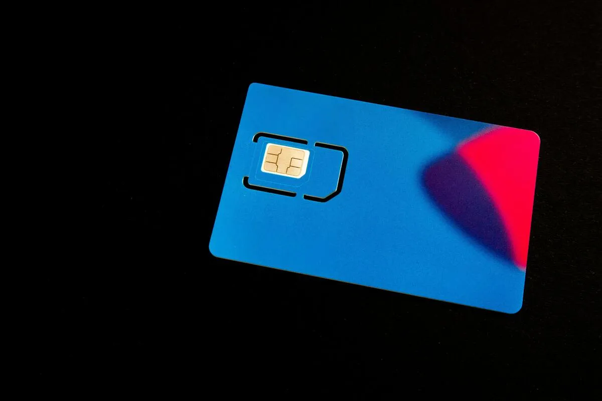 What Is a Prepaid SIM Card? How It Works and Who Should Use It