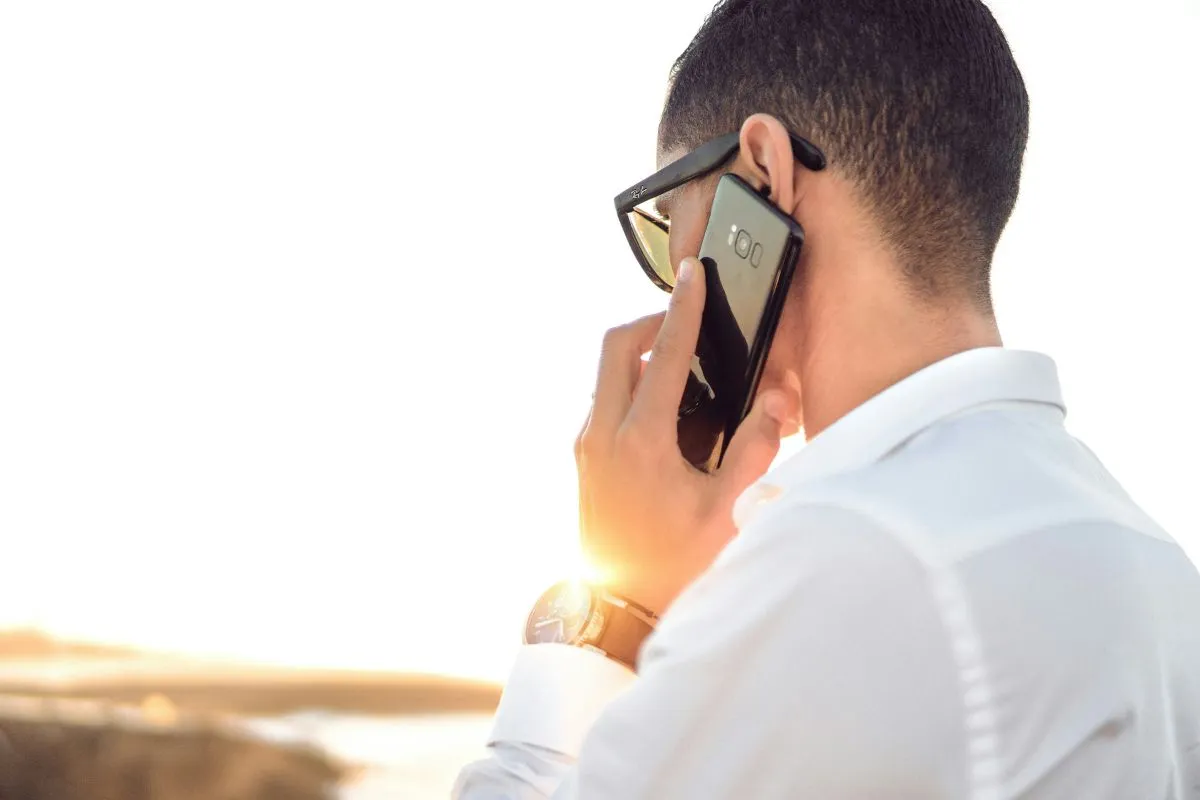 What Is Call Waiting? Easy Guide & iPhone Setup 2026