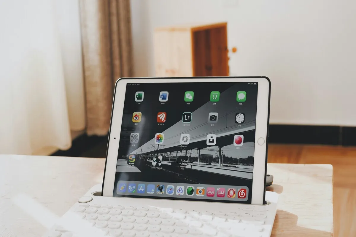 What Is the Best Free Government Tablet in 2026?