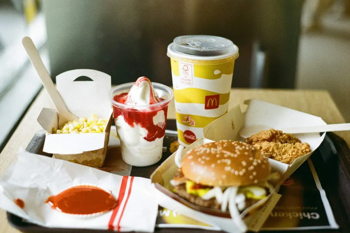 What Time Does McDonald’s Stop Serving Breakfast? Update 2026