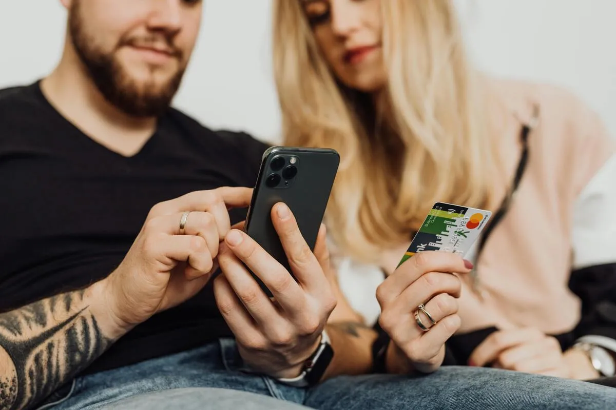 What to Do With Old SIM Card Before Throwing It Away