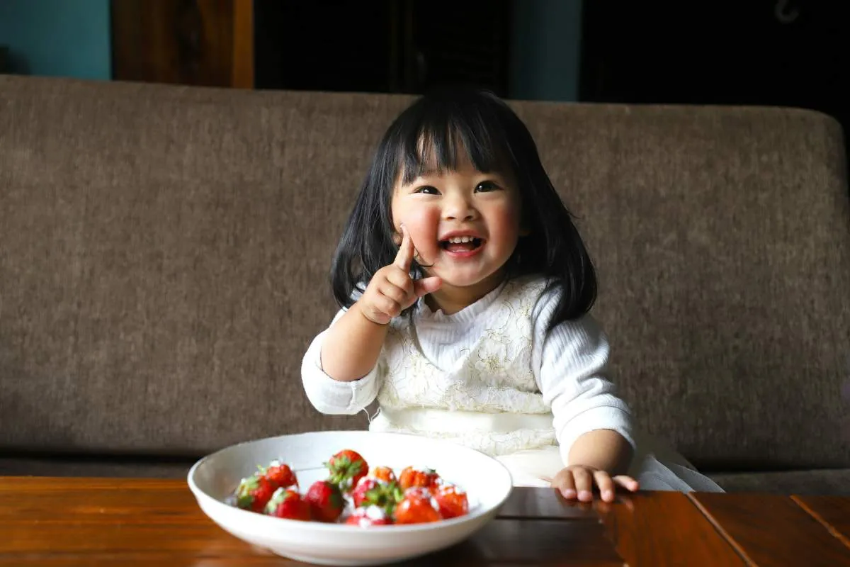 When Do Kids Eat Free at Denny’s? (Days, & Family Savings Guide)