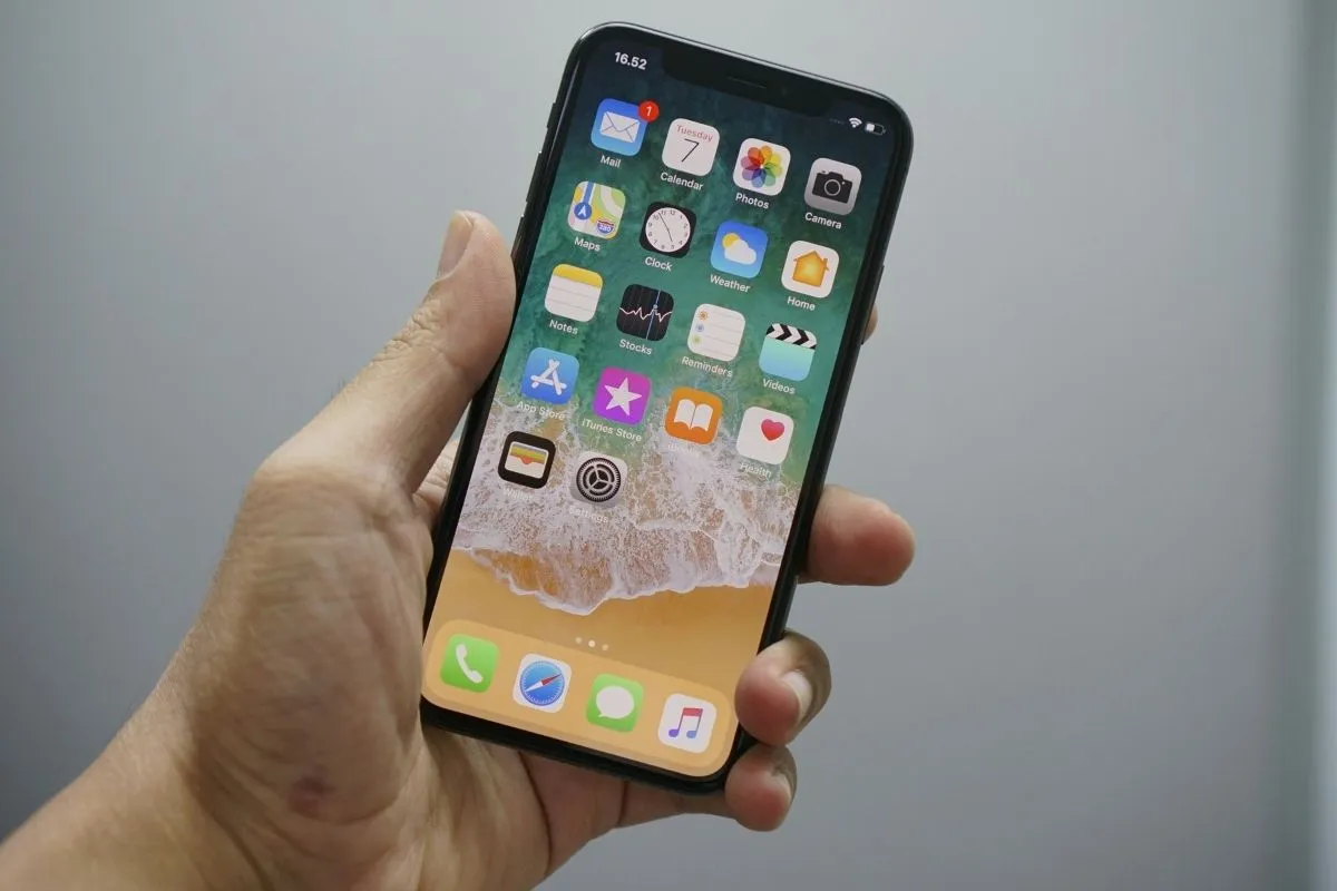 Where to Get a Free Phone: Top Providers and Quick Steps to Apply