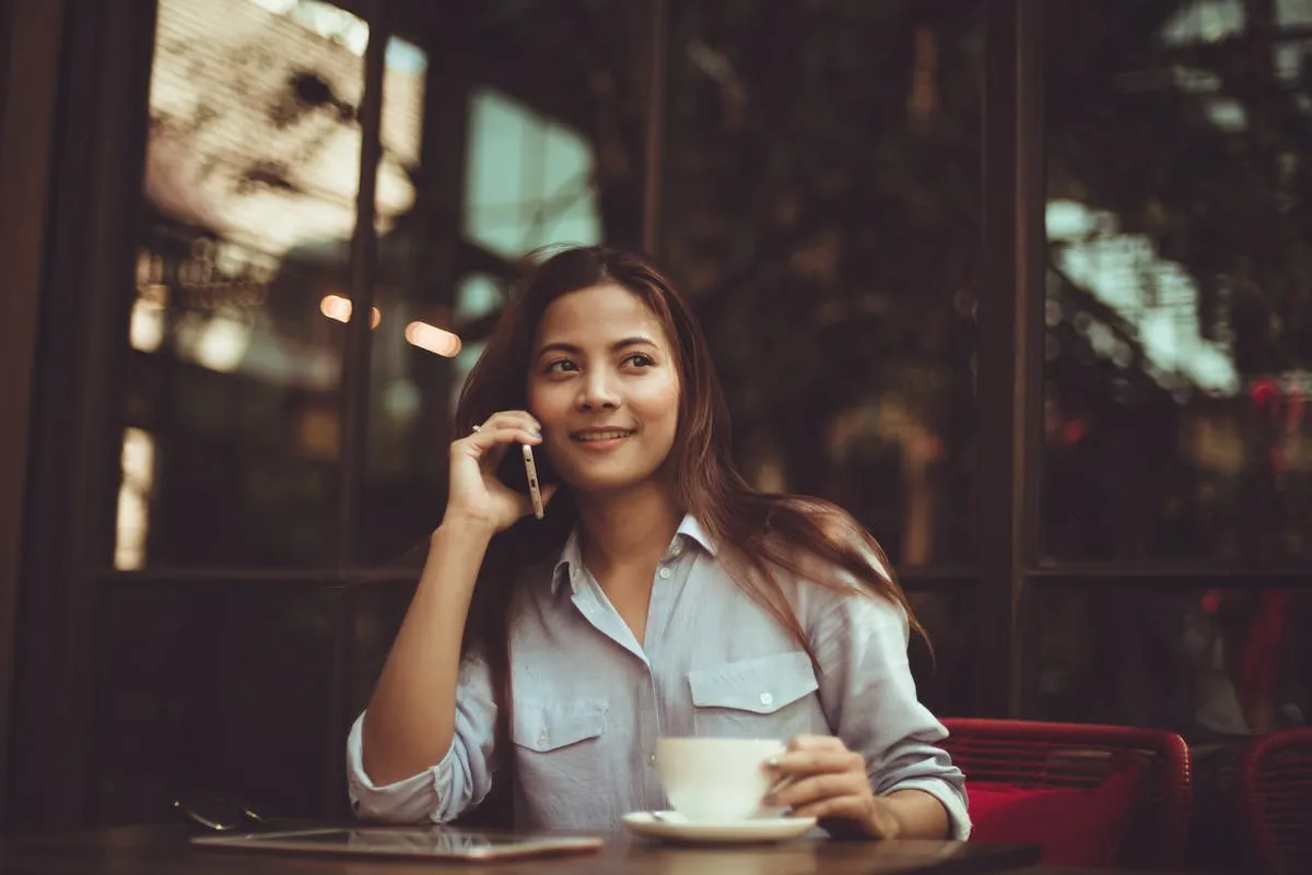 Who Gives Free Phone When You Switch? (Today’s Best Offers)