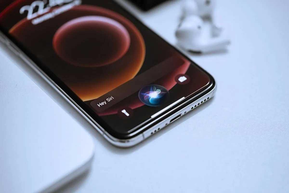 Who Gives Free Phone When You Switch? Top Options Explained