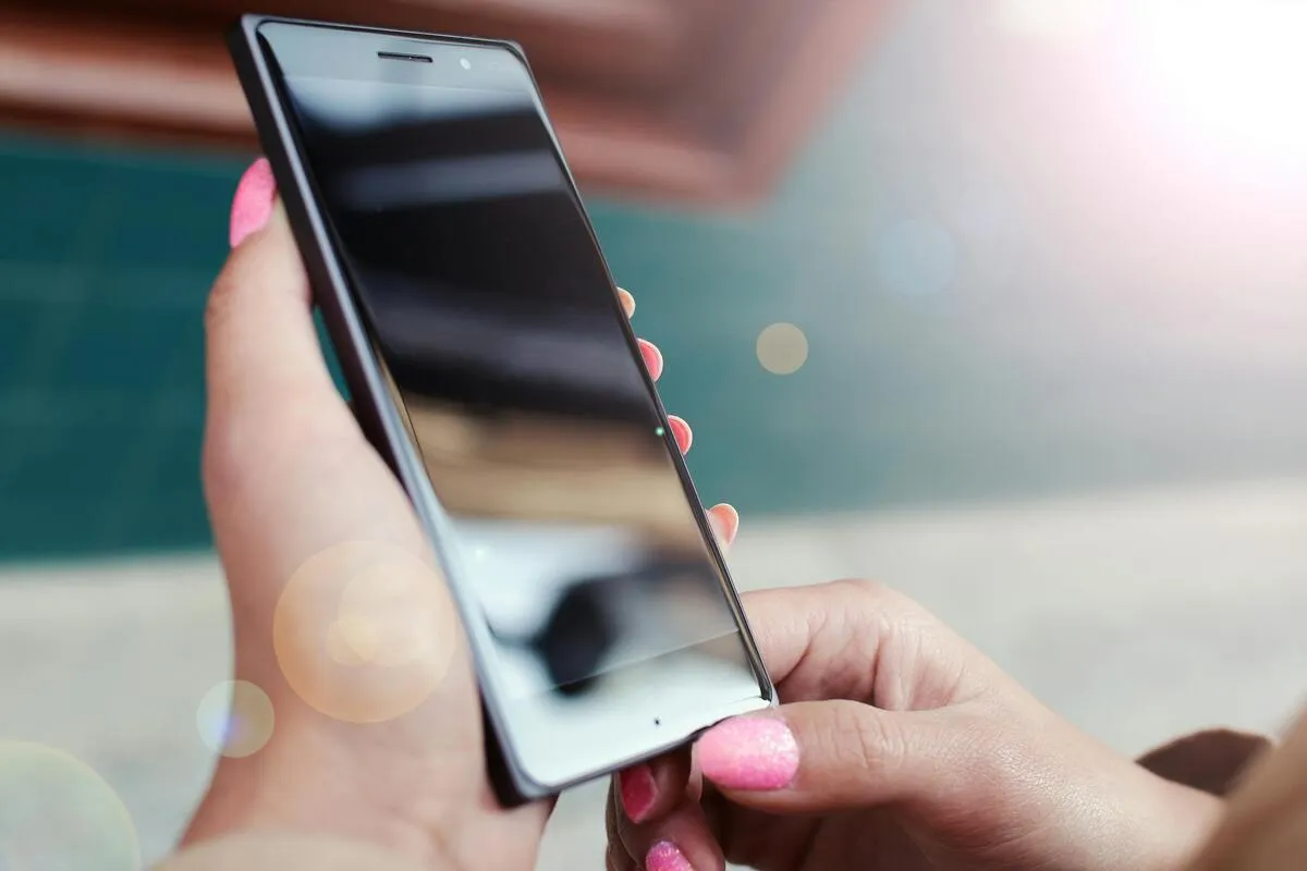 Who Has Free Phones? We Have The Answer!