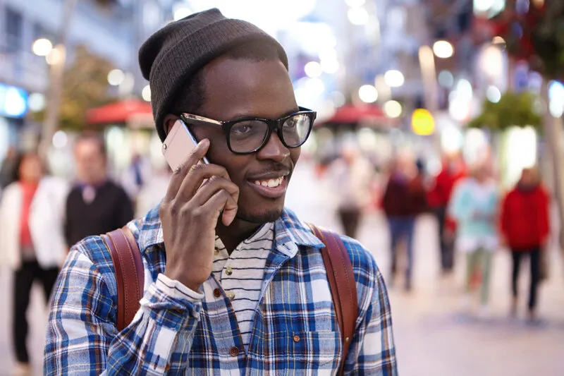 Why Do Phone Companies Give Free Phones? The Real Reason Behind “Free” Offers