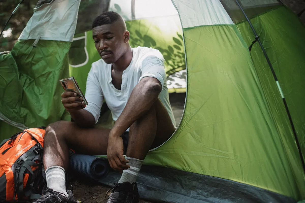 Why Do Phone Companies Give Free Phones? The Real Reason Behind “Free” Offers